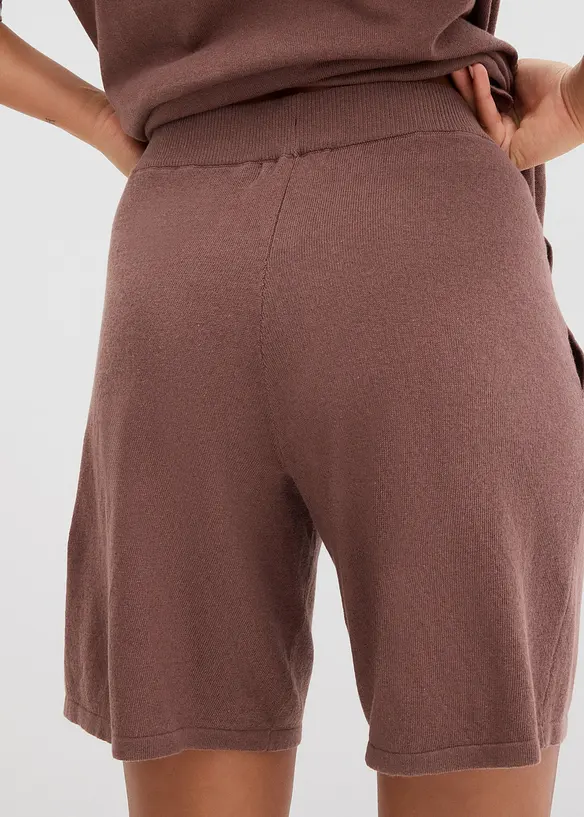 Dra på-shorts i finstickat material, bonprix