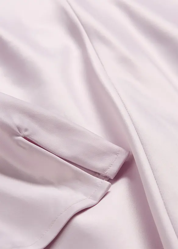 Klänning av glansig satin, bonprix