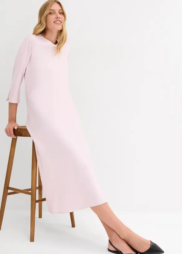 Klänning av glansig satin, bonprix