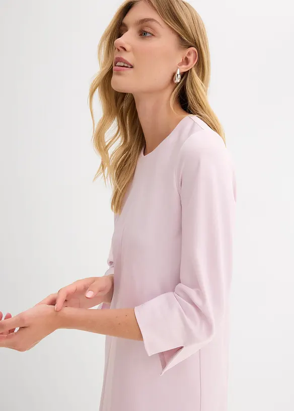 Klänning av glansig satin, bonprix