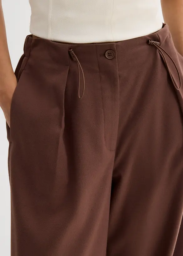 Byxa med funktionella detaljer i materialmix, bonprix