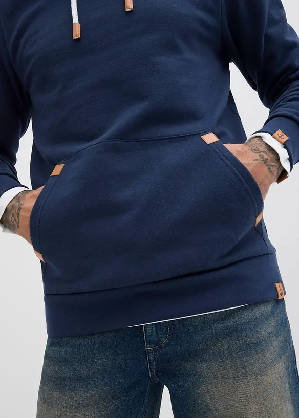 Hoodie med detaljer i skinnimitation, bonprix