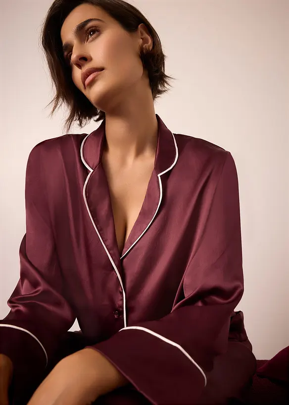 Vävd satinpyjamas, bonprix