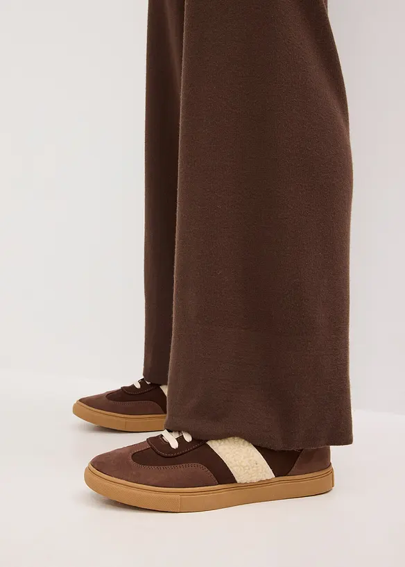 Stickad byxa av mjuk viskosmix, bonprix