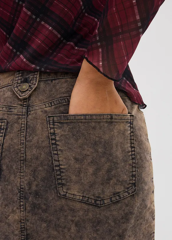 Kort manchesterkjol med tvättad look, bonprix