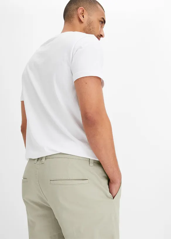 Stretchiga bomullschinos med raka ben, avslappnad passform, bonprix