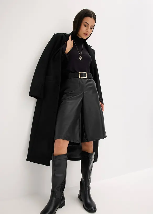 Bermudas i skinnimitation, bonprix