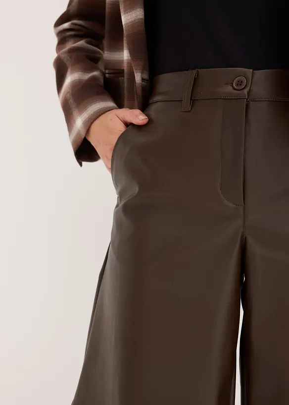 Bermudas i skinnimitation, bonprix