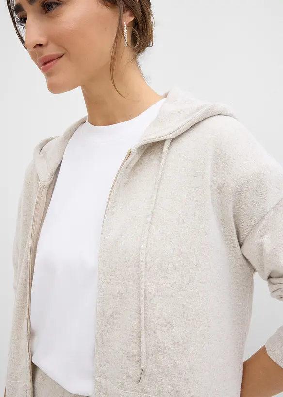 Cardigan i fintrådig viskosmix, bonprix