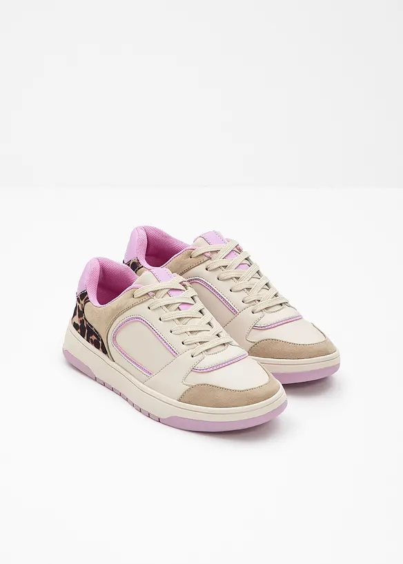 Sneakers med djurmönstrade detaljer, bonprix