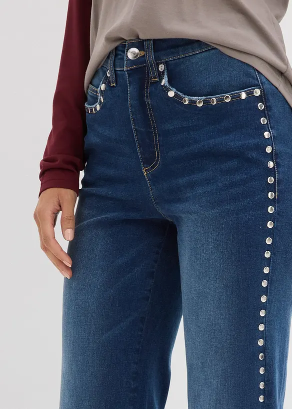Flared jeans med hög midja och nitar, bonprix