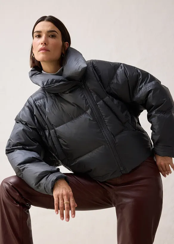 Dunjacka med återvunnet dun, vattenavvisande, bonprix