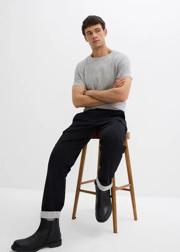 Fodrad dra på-byxa med avsmalnande ben, avslappnad passform, bonprix