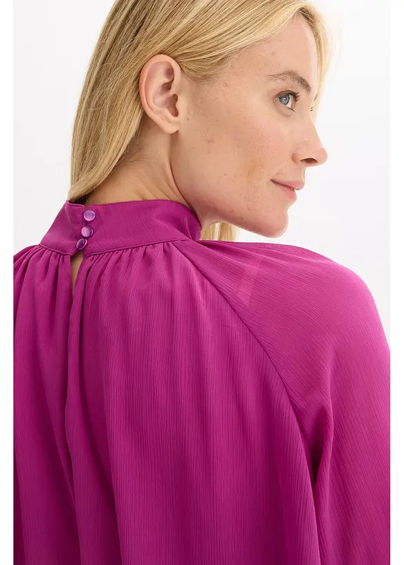 Chiffongklänning med volanger, bonprix