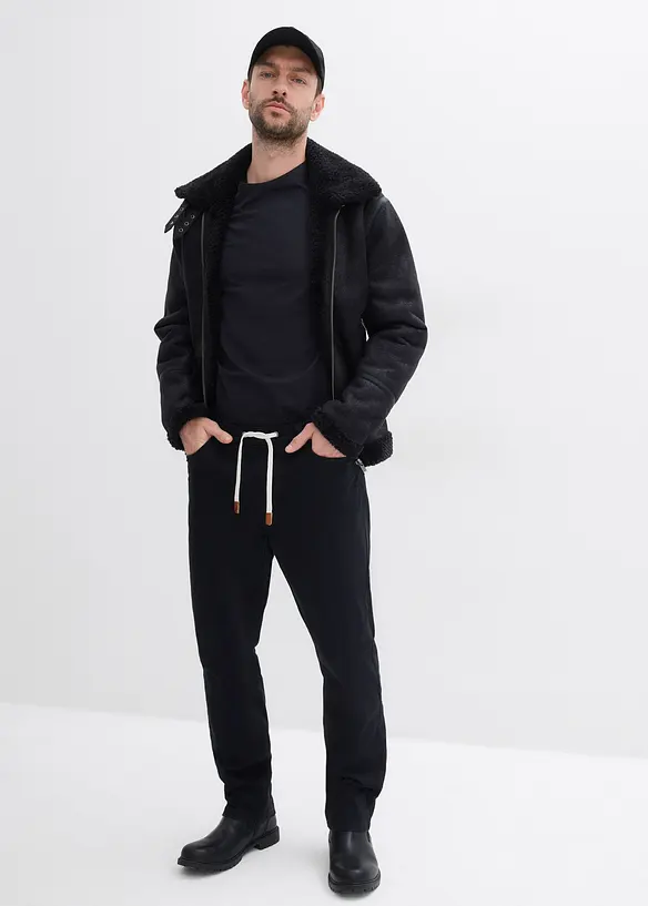 Stretchig dra på-byxa, normal passform, raka ben, bonprix