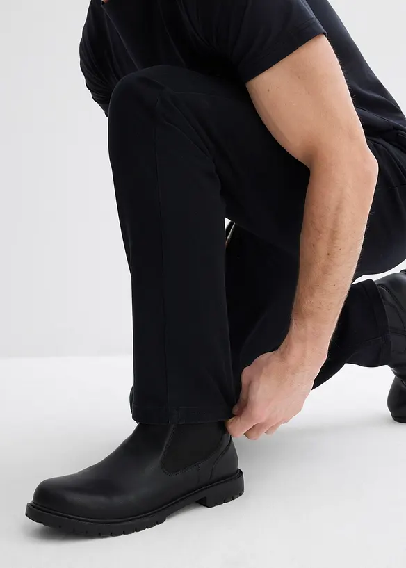 Stretchig dra på-byxa, normal passform, raka ben, bonprix