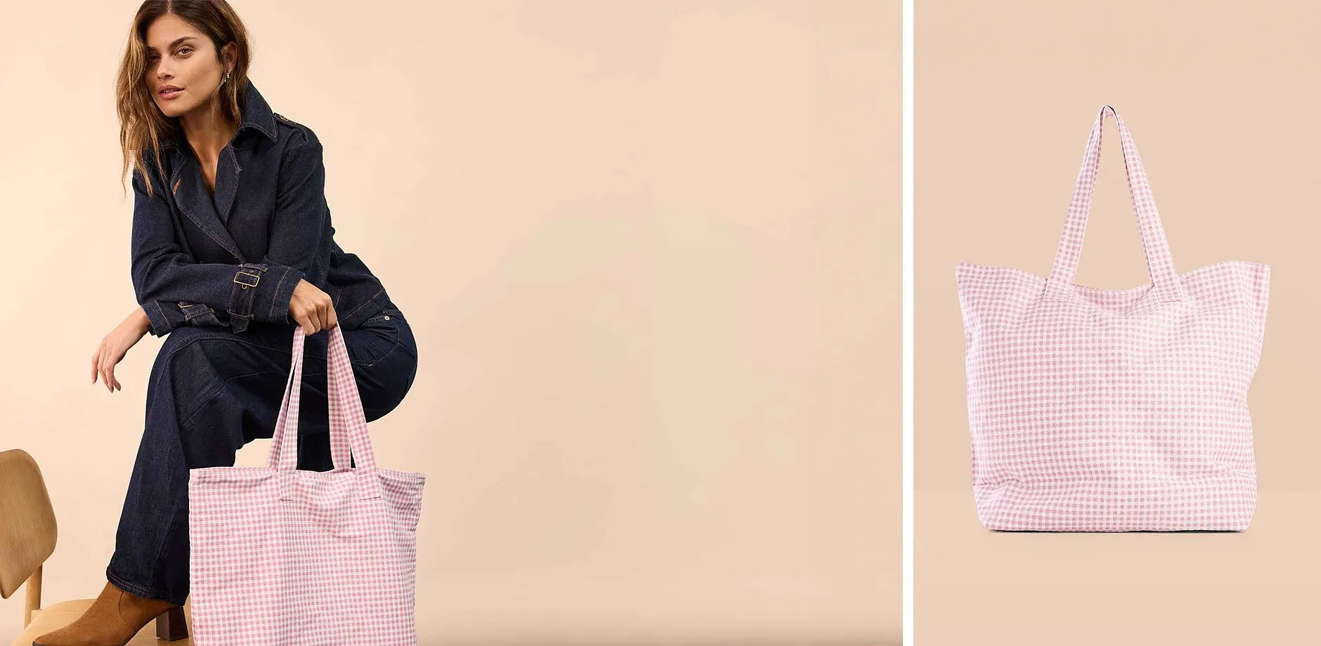 Jeans-jumpsuit kombinerat med rosa rutig v&auml;ska.

