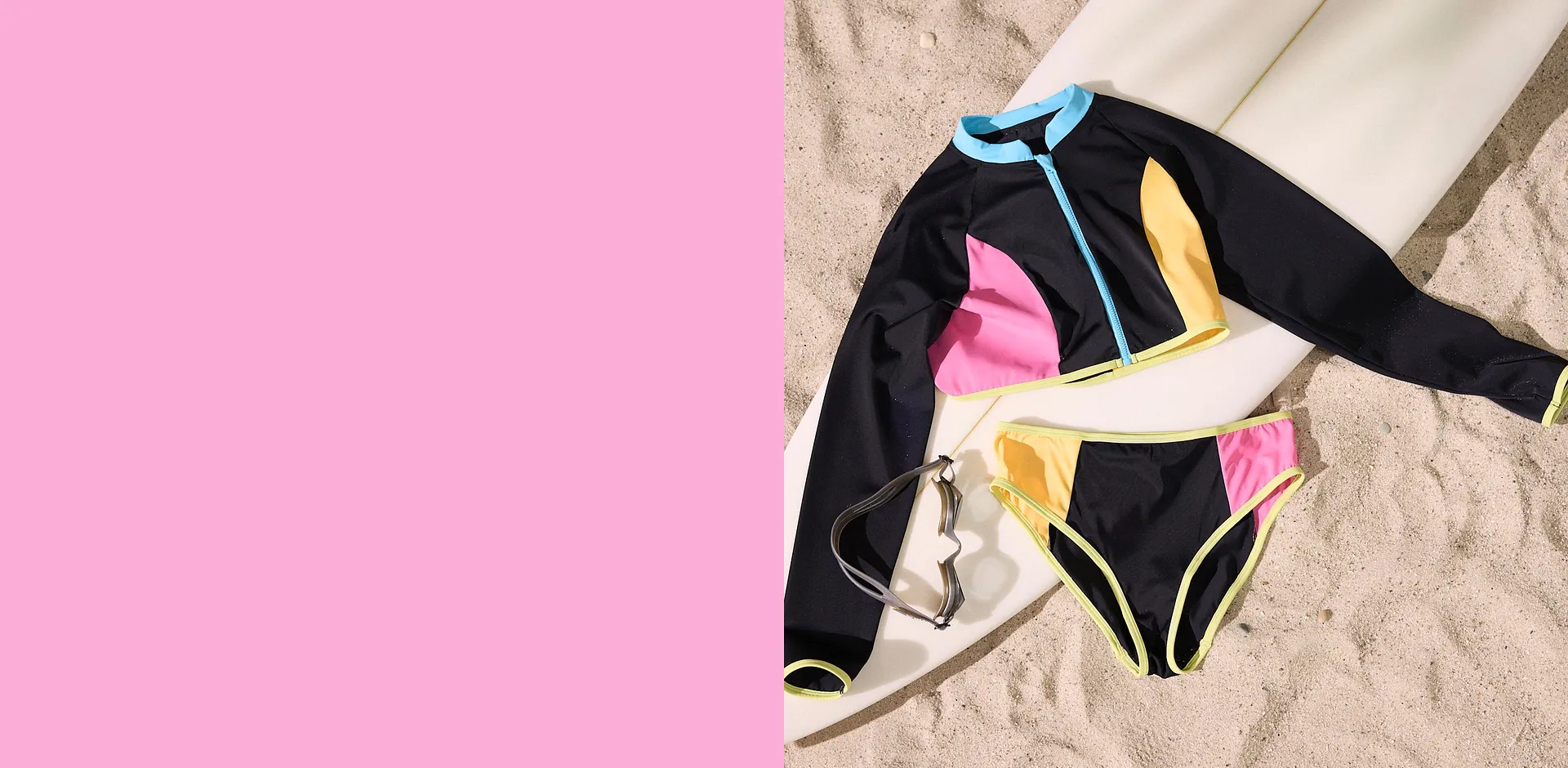 L&aring;ng&auml;rmad bikini f&ouml;r barn i modern look.

