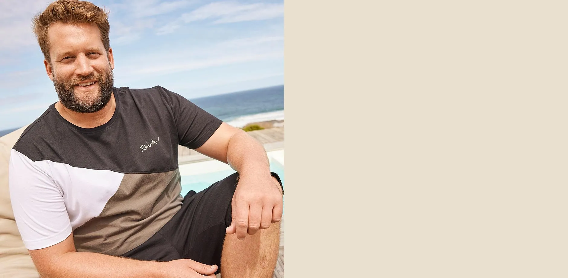 T-shirt med blockf&auml;rger och bekv&auml;ma shorts f&ouml;r den avslappnade strandlooken.