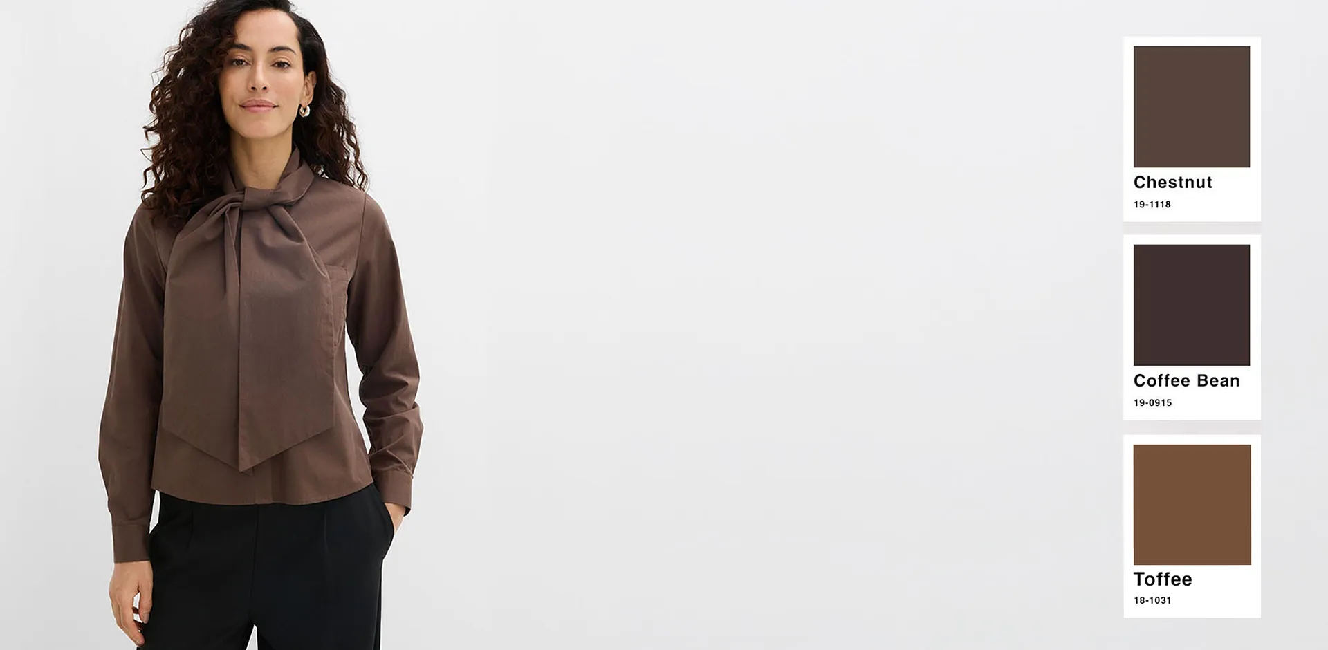 Elegant, brun blus med knytdetalj i kastanje- och kaffetoner.