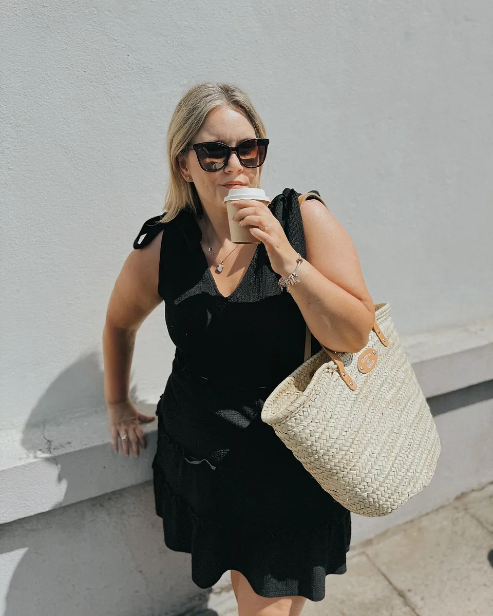 Dam - Kl&auml;der - Kl&auml;nningar