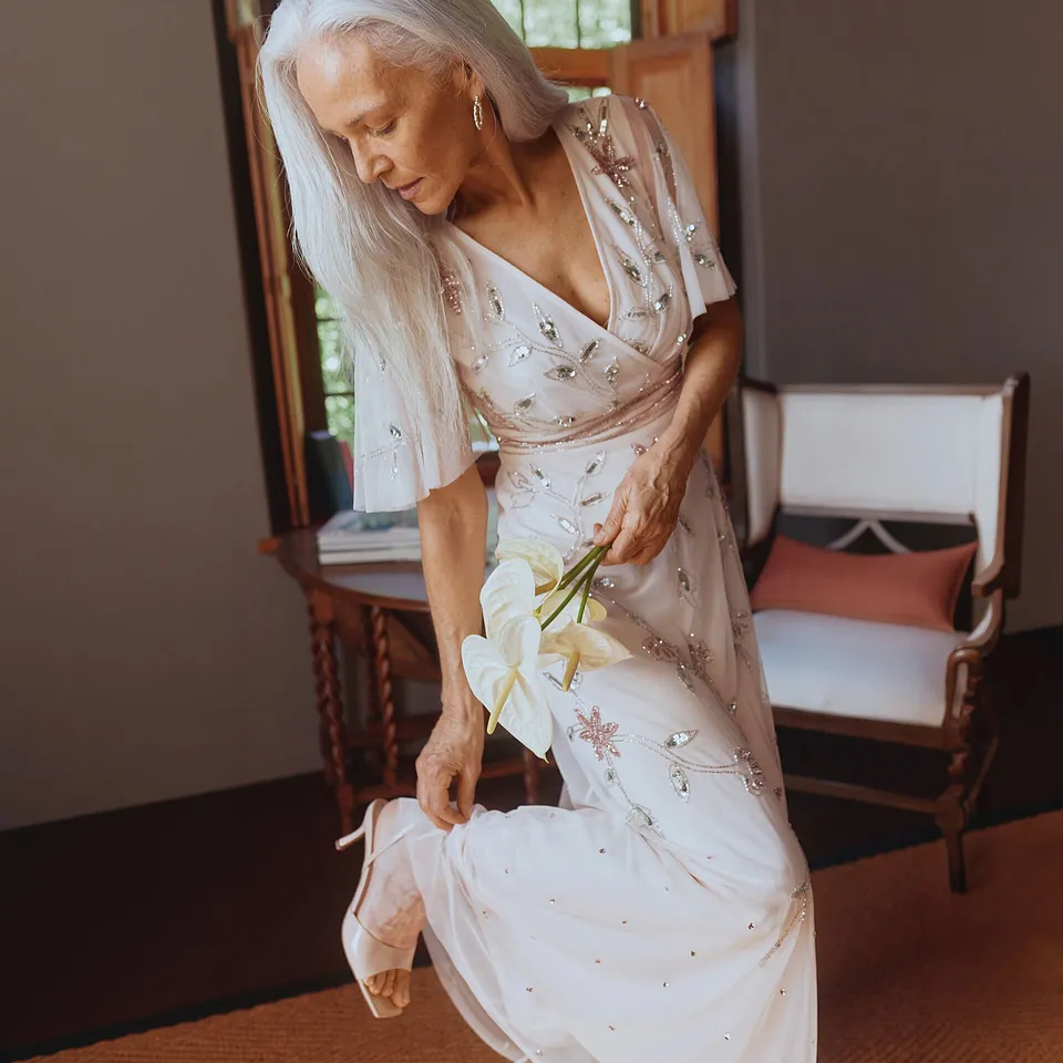 Dam - Aftonkl&auml;nning med paljettbroderi - rosa, blommig