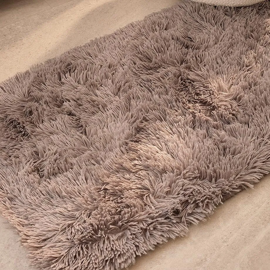 Mjuk och fluffig badrumsmatta.