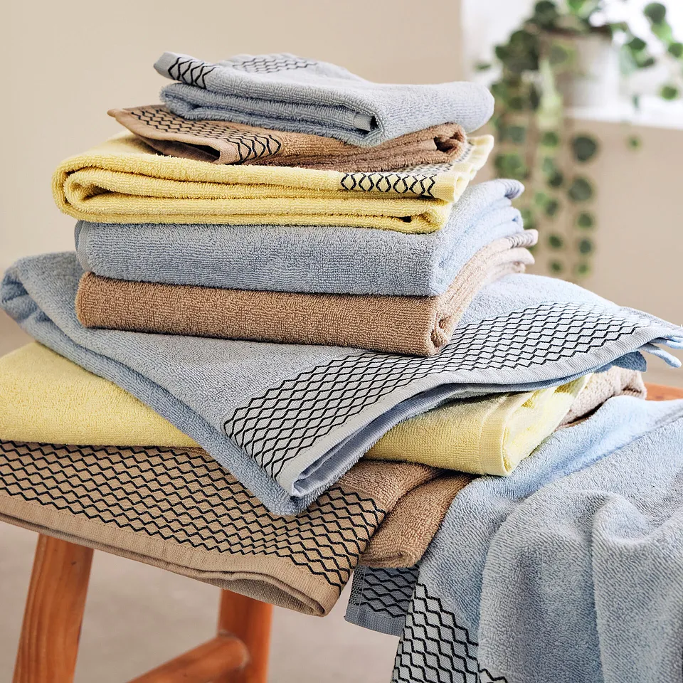 Hem - Handduk med fyrtorn - ljusbl&aring;