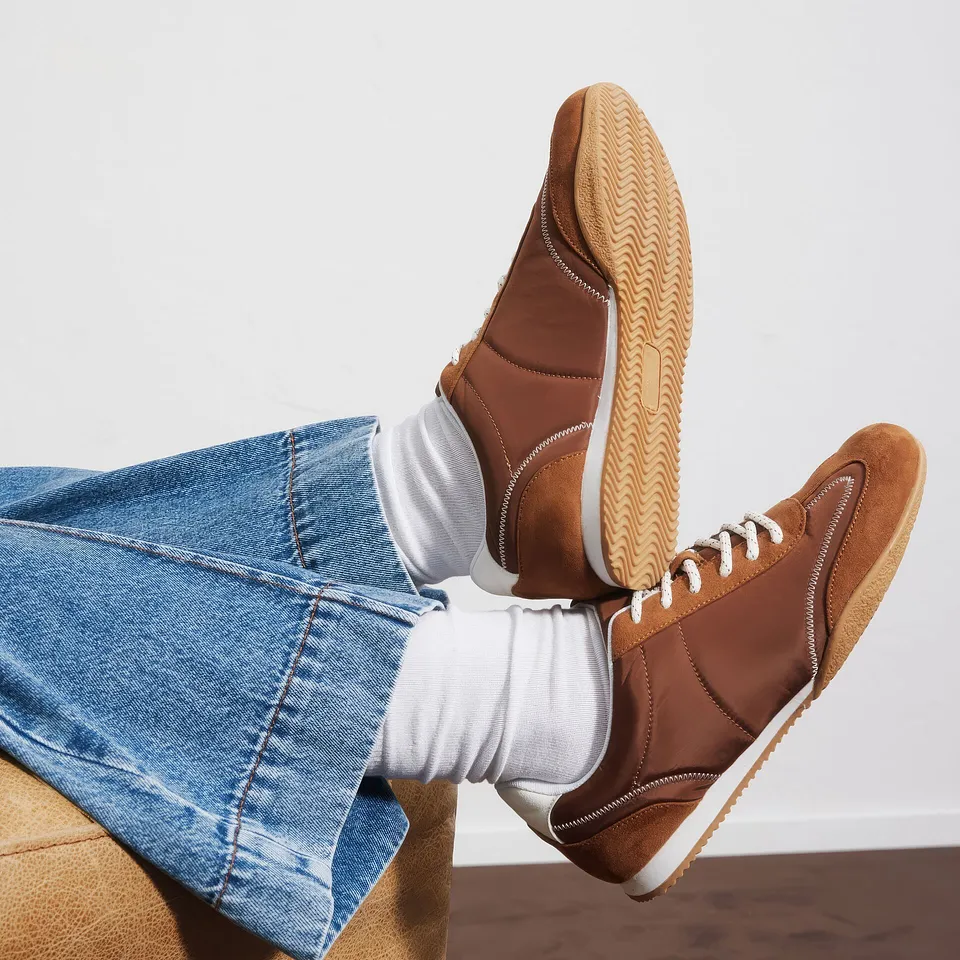 Trendigt - Sneakers i retrostil - brun