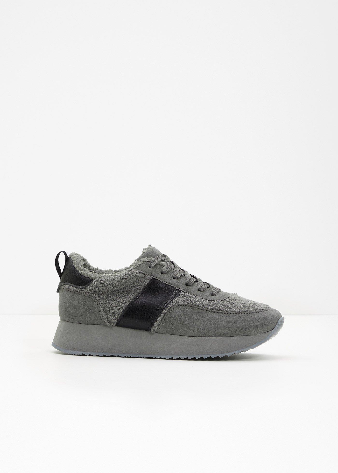 bonprix – Sneakers med platåsula