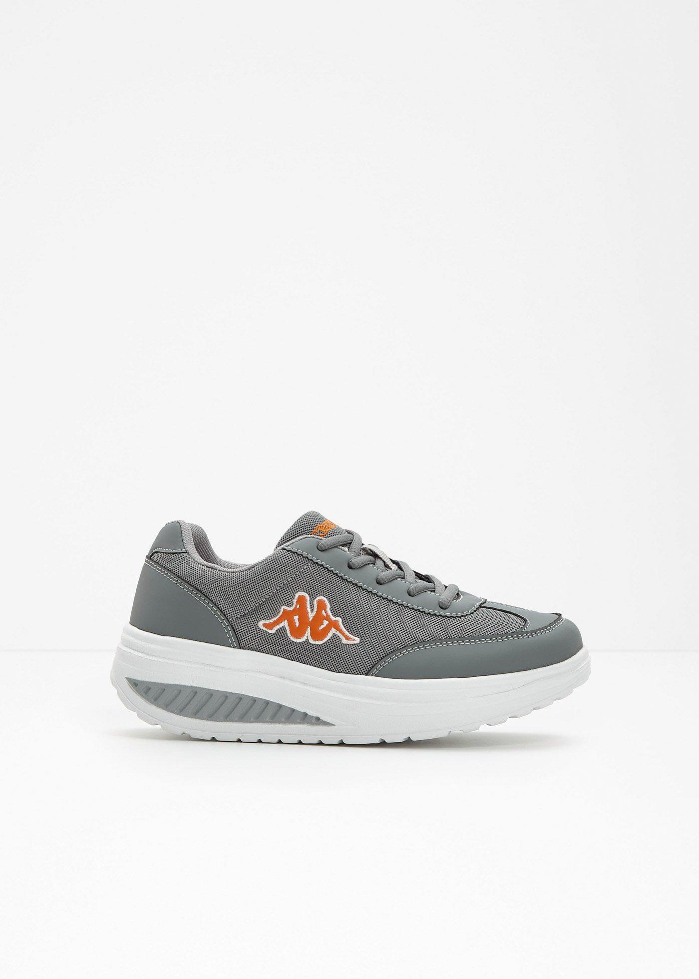bonprix – Sneakers med lätt platåsula från Kappa