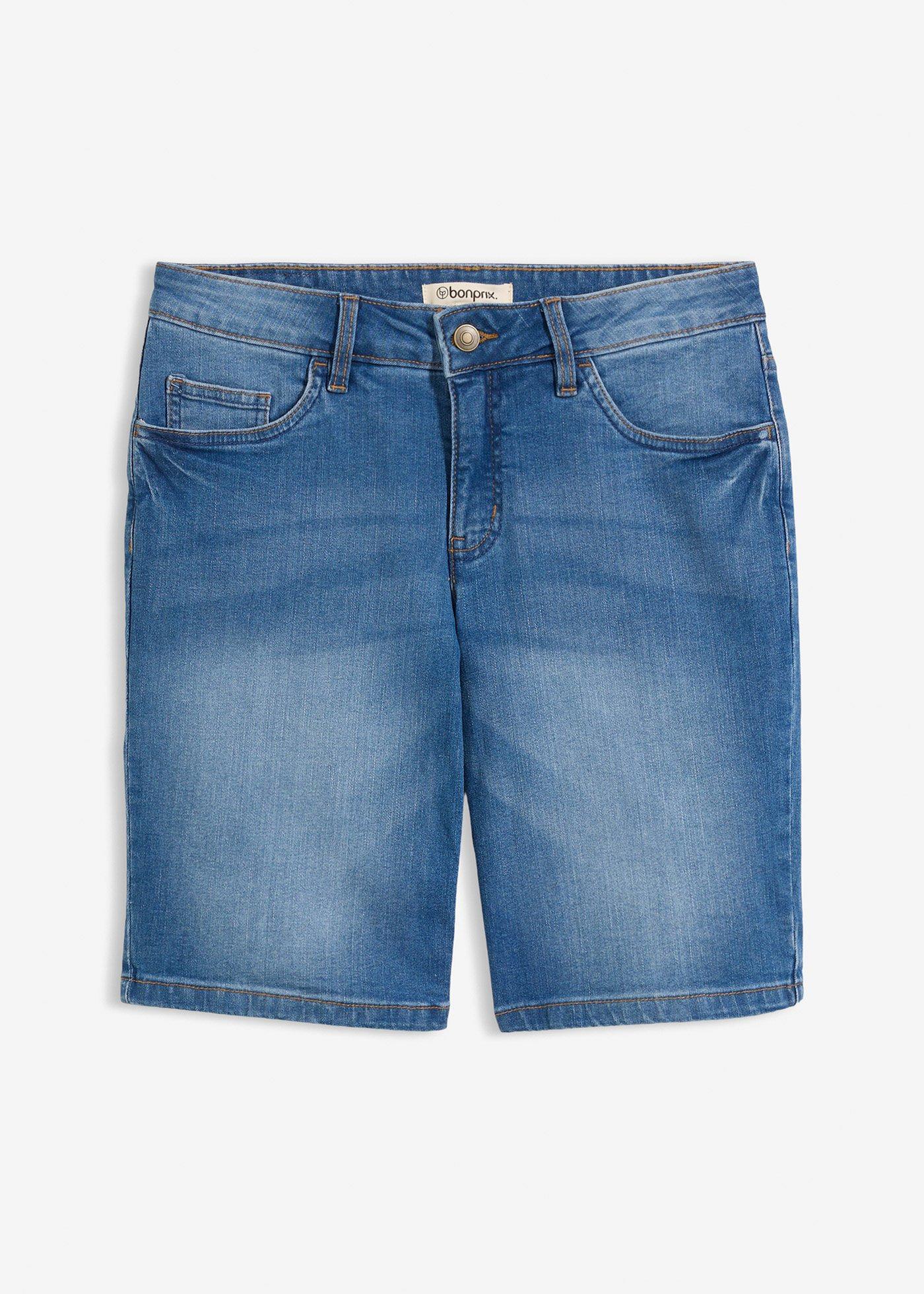 bonprix – Stretchiga jeansshorts med färgade, uppvikta benslut