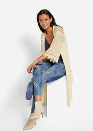 Jeans med blombroderi, bonprix