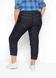 Korta jeans med medelhög midja, smal passform, bonprix