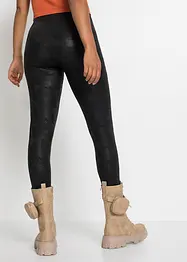 Glansiga kamouflagemönstrade leggings, bonprix