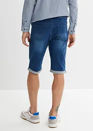 Stretchiga jeansbermudas med broderi, Regular Fit, bonprix