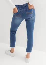 Korta formande stuprörsjeans med medelhög midja, bonprix