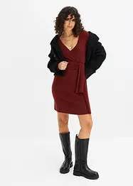 Stickad klänning med omlottlook, bonprix