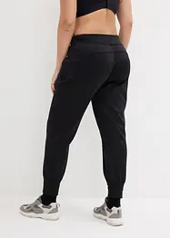 Extra stretchig joggingbyxa med mysigt foder, bonprix