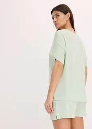 Oversized pyjamas med shorts av viskos, bonprix