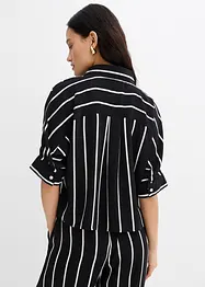 Kortärmad blus i kräppat material med struktur, bonprix
