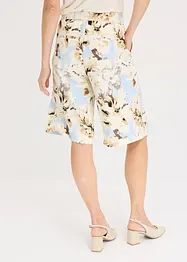Shorts av viskos med veck, bonprix