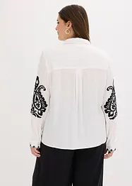 Blus med broderi av mjuk viskosmix, bonprix