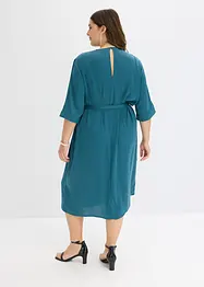 Mellanlång klänning i glansig satin, bonprix