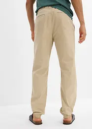 Stretchiga dra på-chinos, avslappnad passform, raka ben, bonprix