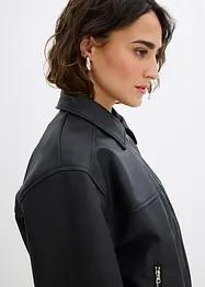 Jacka i oversizemodell av skinnimititation, bonprix