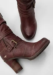 Stövlett från Mustang, Mustang