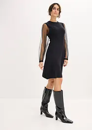 Stickad klänning i följsam viskosmix, bonprix