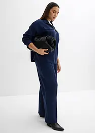 Byxa i bootcut-modell av glansig viskosmix, bonprix