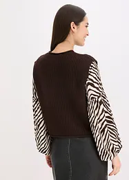 Stickad väst med dekorativa knappar, bonprix